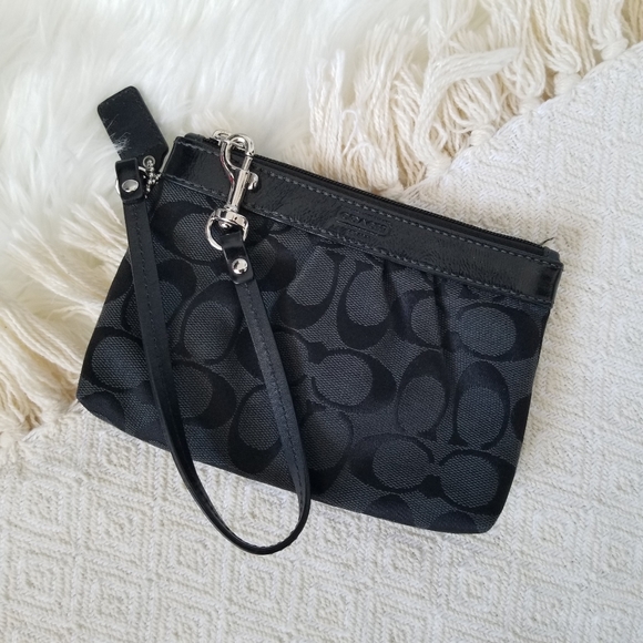 *SOLD Black Coach Wristlet - Picture 1 of 4